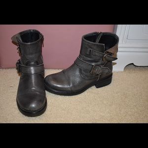 Steve Madden boots